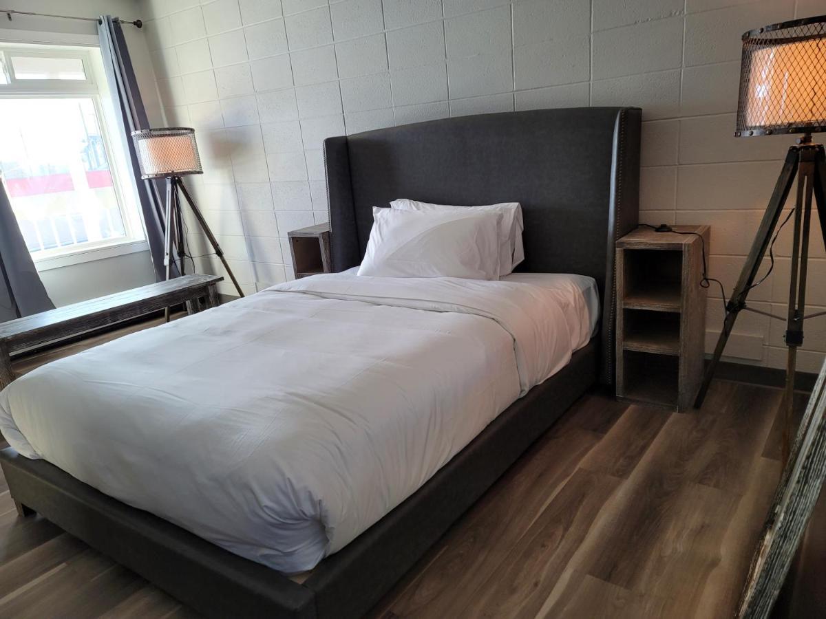 Parkside Inn Grande Prairie Exteriör bild