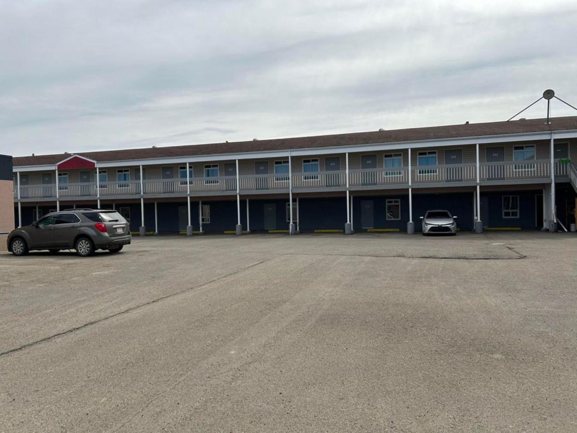 Parkside Inn Grande Prairie Exteriör bild